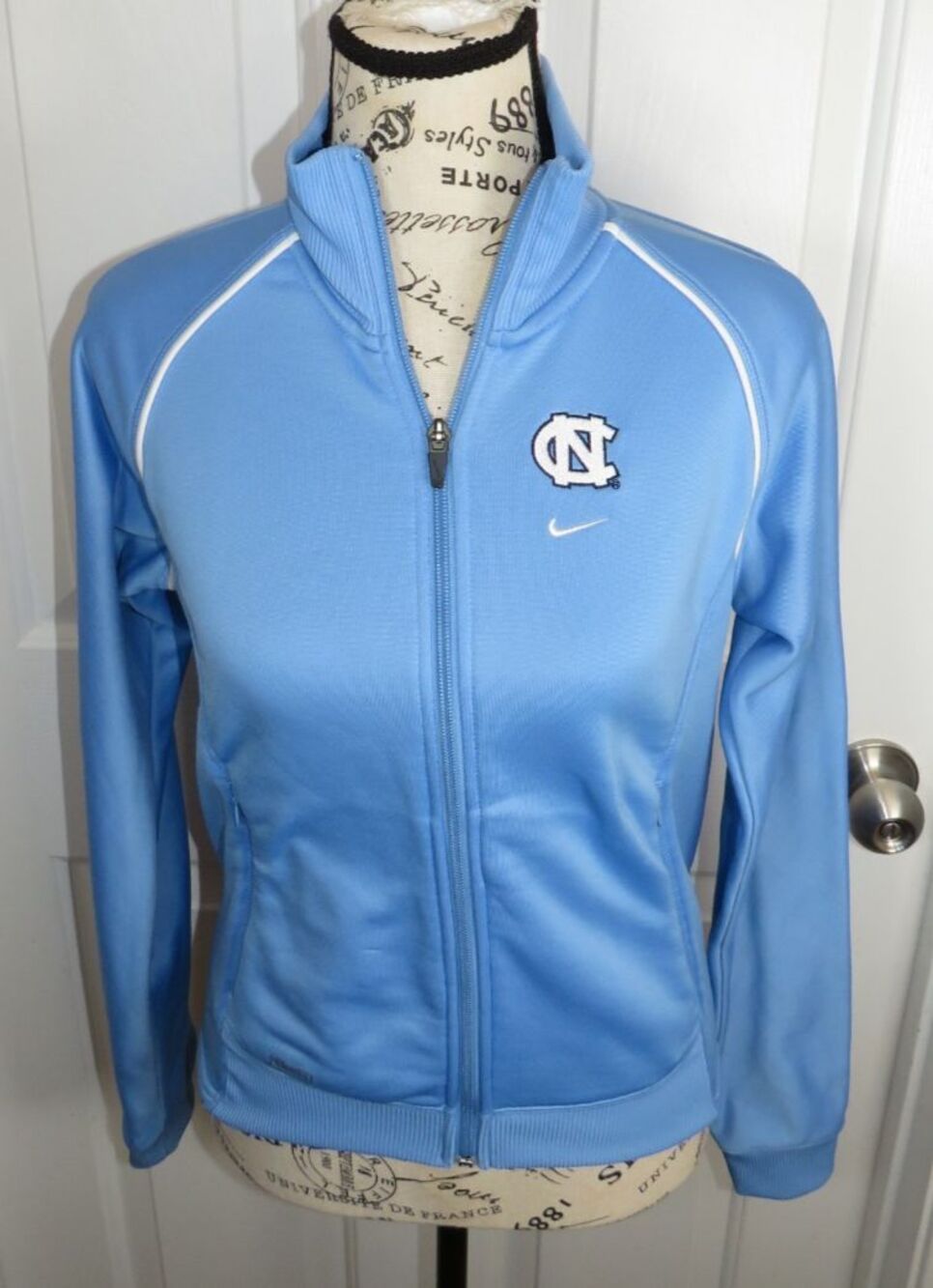 Nike Dri-Fit North Carolina Tarheels UNC Track Jacket Women's Small (4-6) Y2K